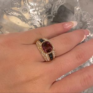 Gorgeous vintage gold and gem ring